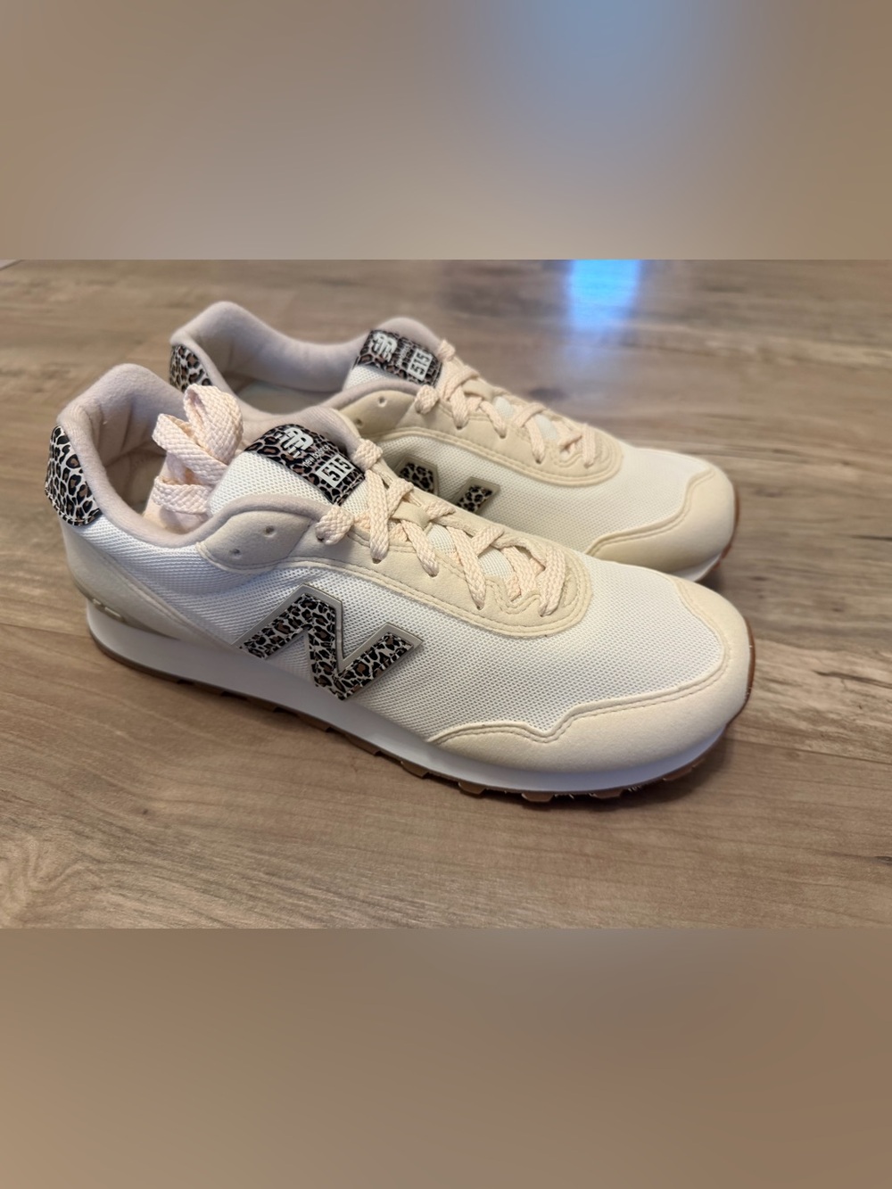 New Balance 515 Retro White Gum color